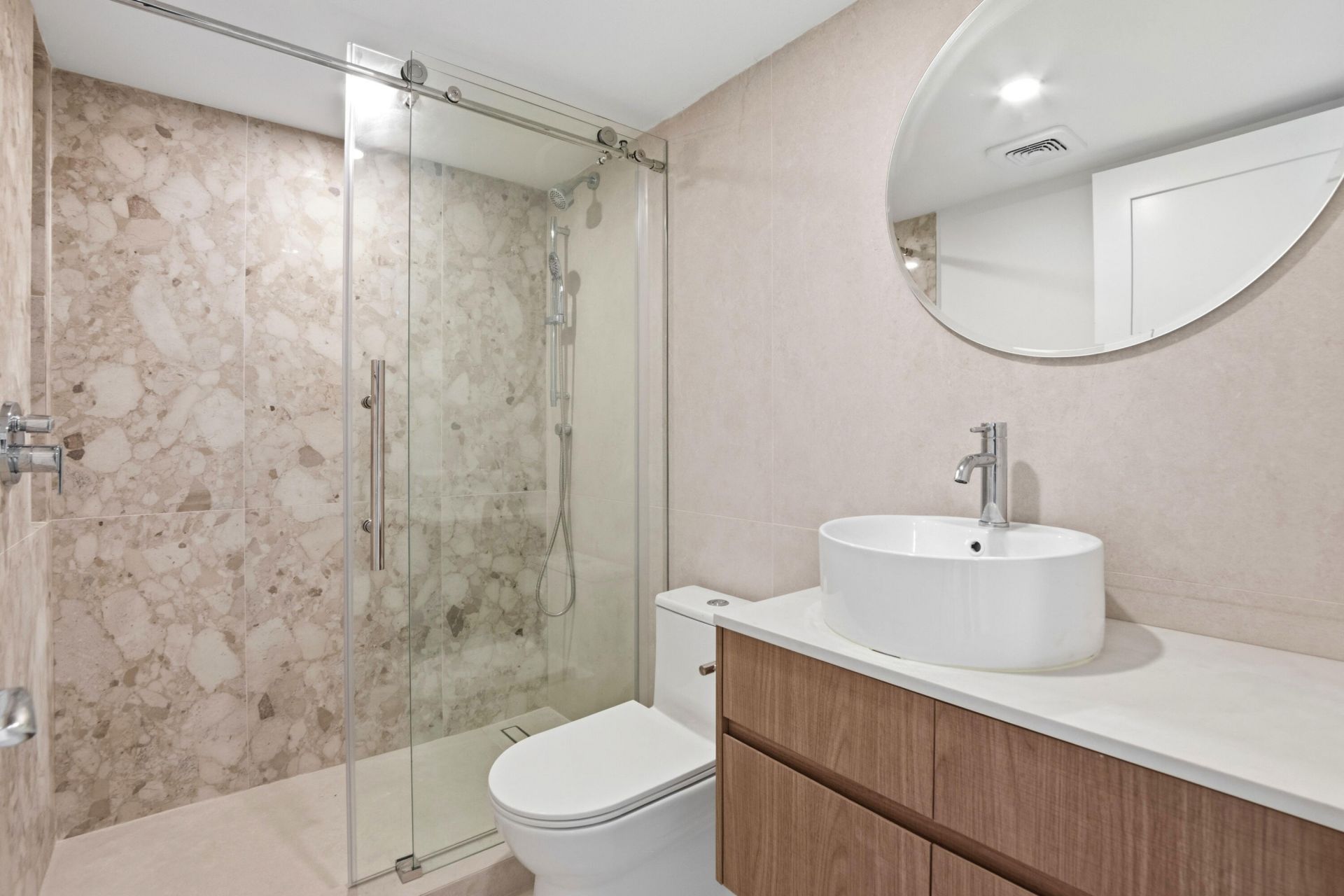 1023 Guildford, Unit B, Boca Raton, FL 33434 Photo