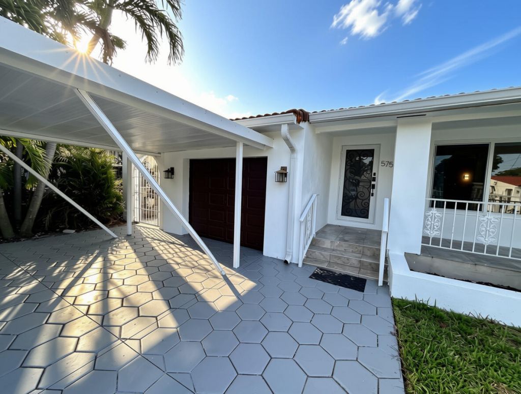 5757 SW 3rd Street, Miami, FL 33144 Photo