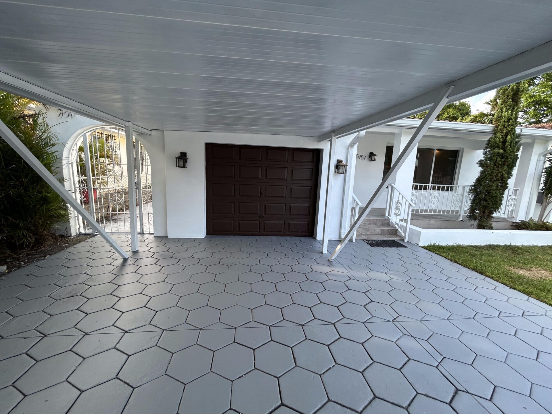 5757 SW 3rd Street, Miami, FL 33144 Photo