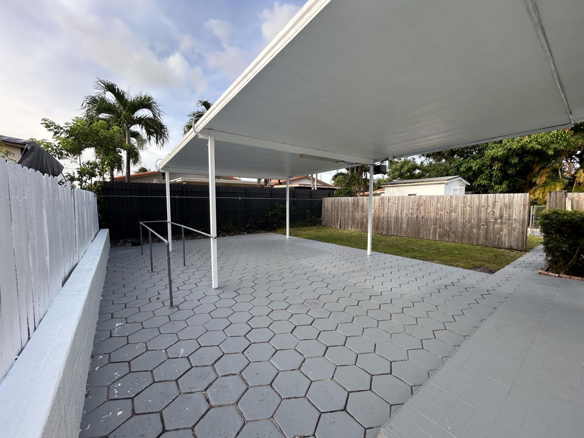 5757 SW 3rd Street, Miami, FL 33144 Photo