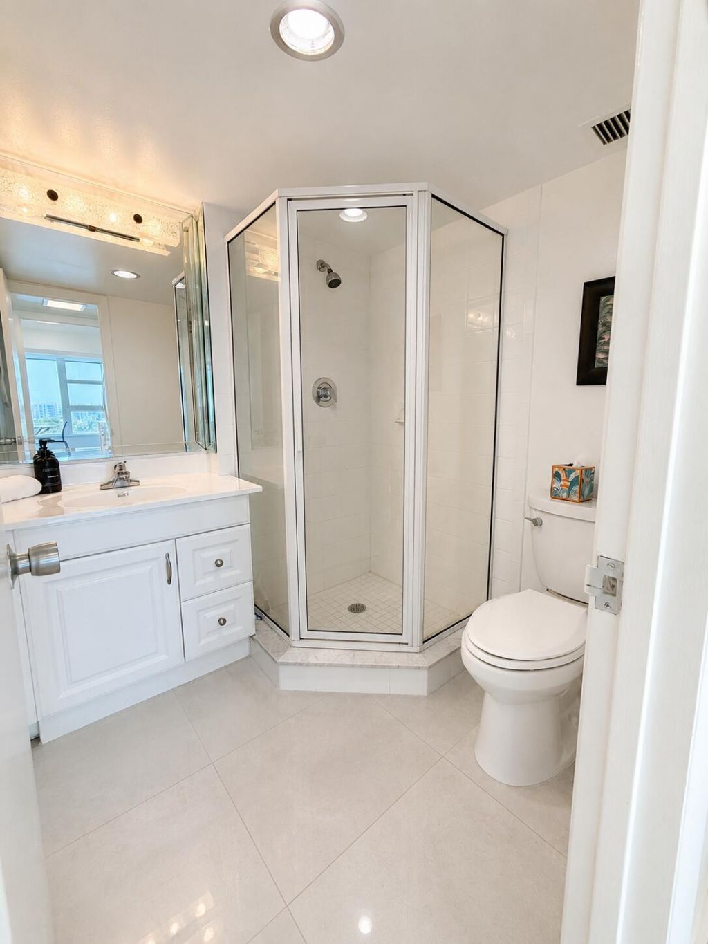 1620 S Ocean Boulevard, Unit 8H, Lauderdale by the Sea, FL 33062 Photo