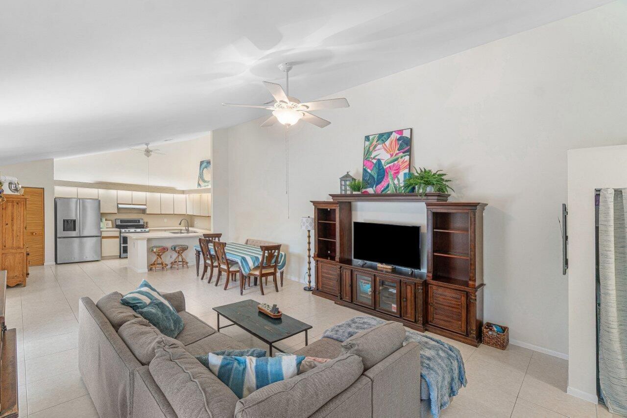 8912 Thumbwood Circle, Unit B, Boynton Beach, FL 33436 Photo