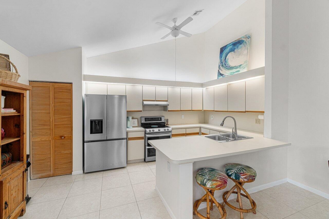 8912 Thumbwood Circle, Unit B, Boynton Beach, FL 33436 Photo