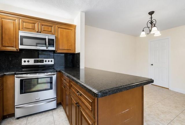 215 Lake Arbor Drive, Palm Springs, FL 33461 Photo