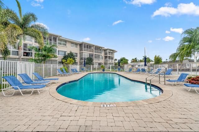 900 SW 12th Street, Unit 206, Fort Lauderdale, FL 33312 Photo