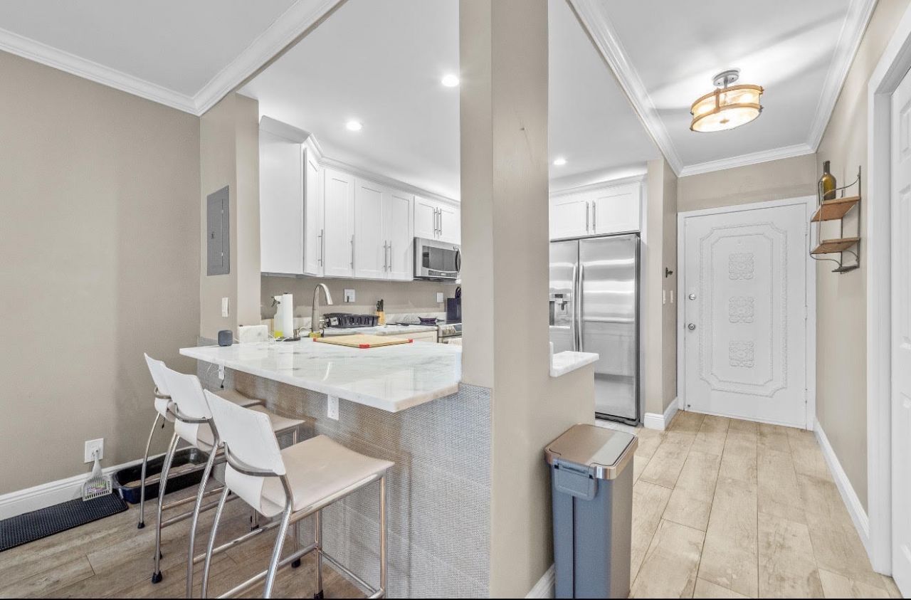 900 SW 12th Street, Unit 206, Fort Lauderdale, FL 33312 Photo