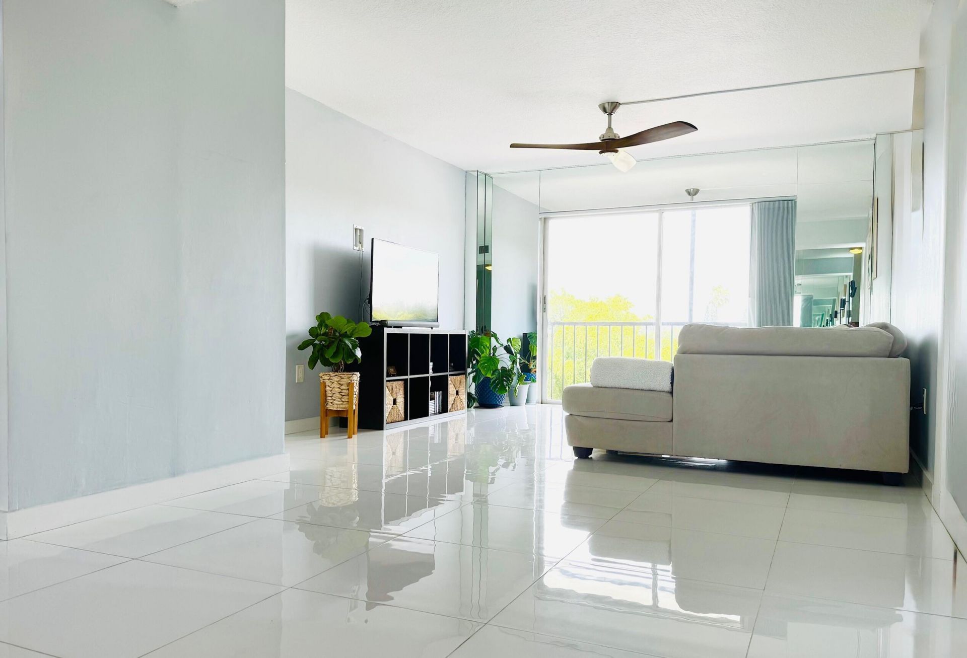 4164 Inverrary Drive, Unit 404, Lauderhill, FL 33319 Photo