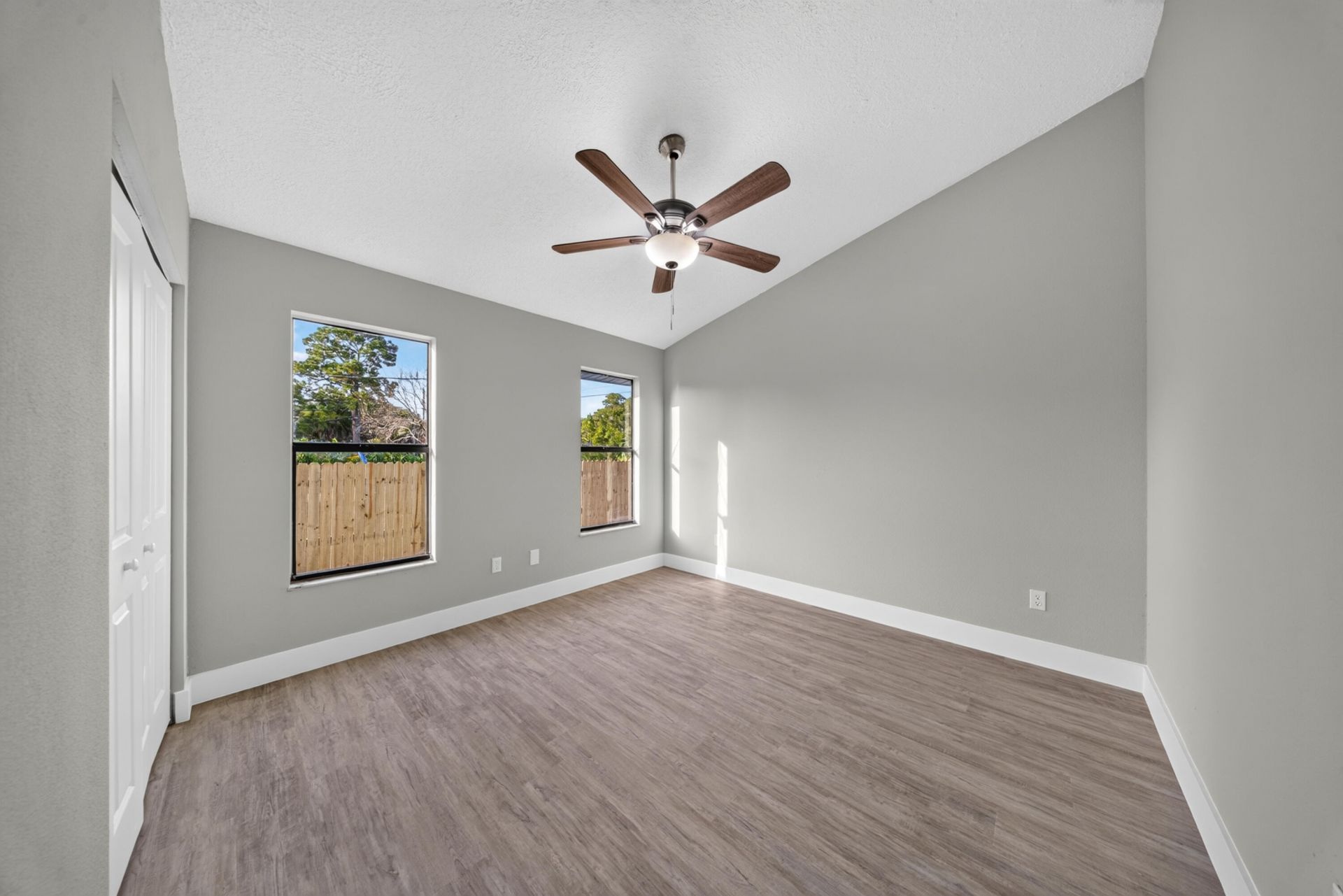 4802 Sunset Boulevard, Fort Pierce, FL 34982 Photo
