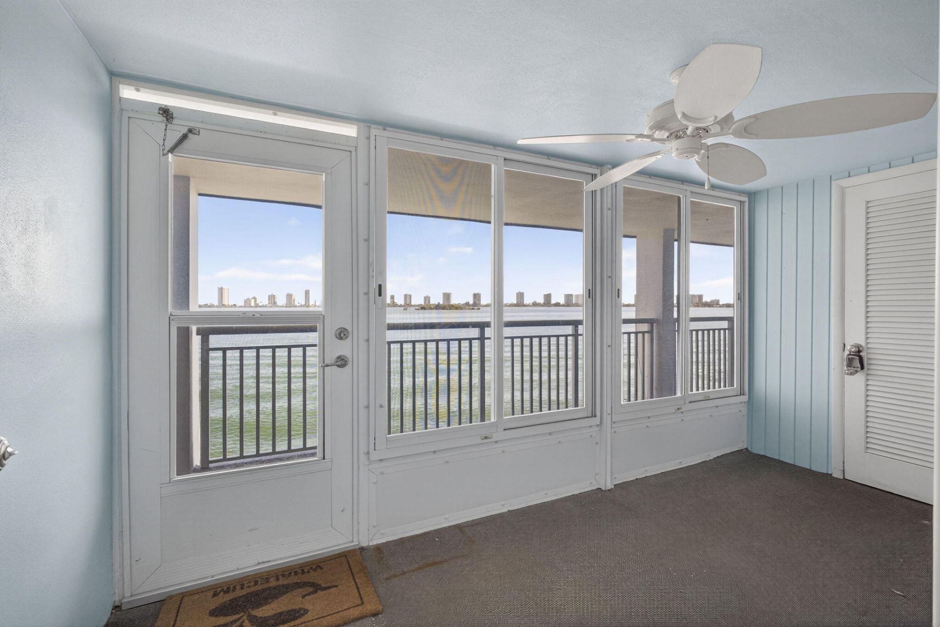 100 Shore Court, Unit 307, North Palm Beach, FL 33408 Photo