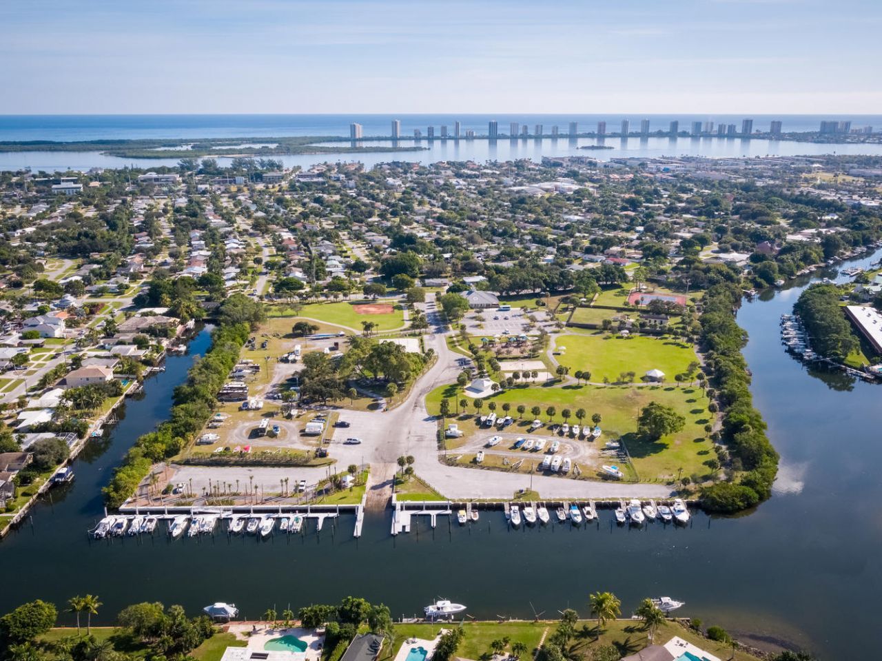 100 Shore Court, Unit 307, North Palm Beach, FL 33408 Photo
