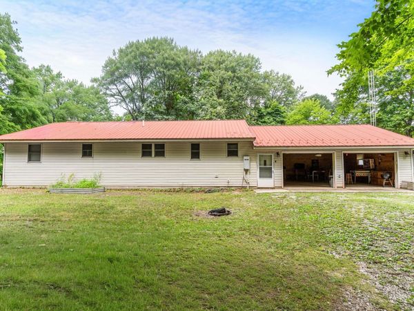 3525 N 1100 E, Grovertown, IN 46531