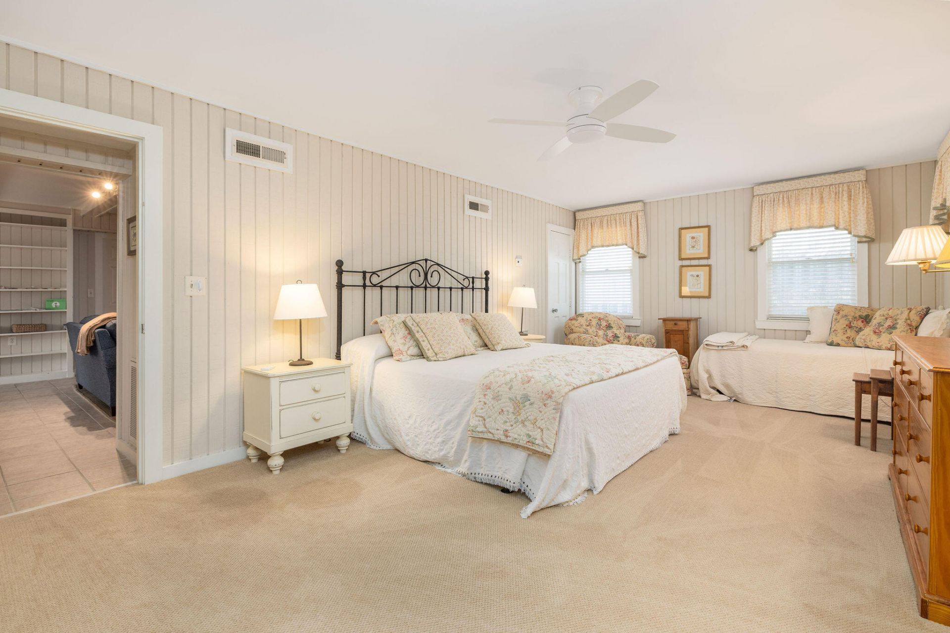 6 4th Avenue Photo 31