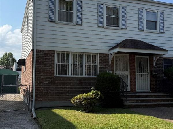 146-18 Kalmia Avenue , Flushing, NY 11355