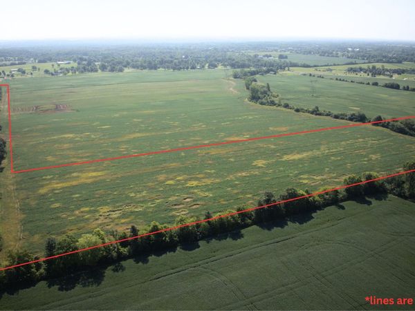 1 Graessle Tract 1 , London, OH 43140