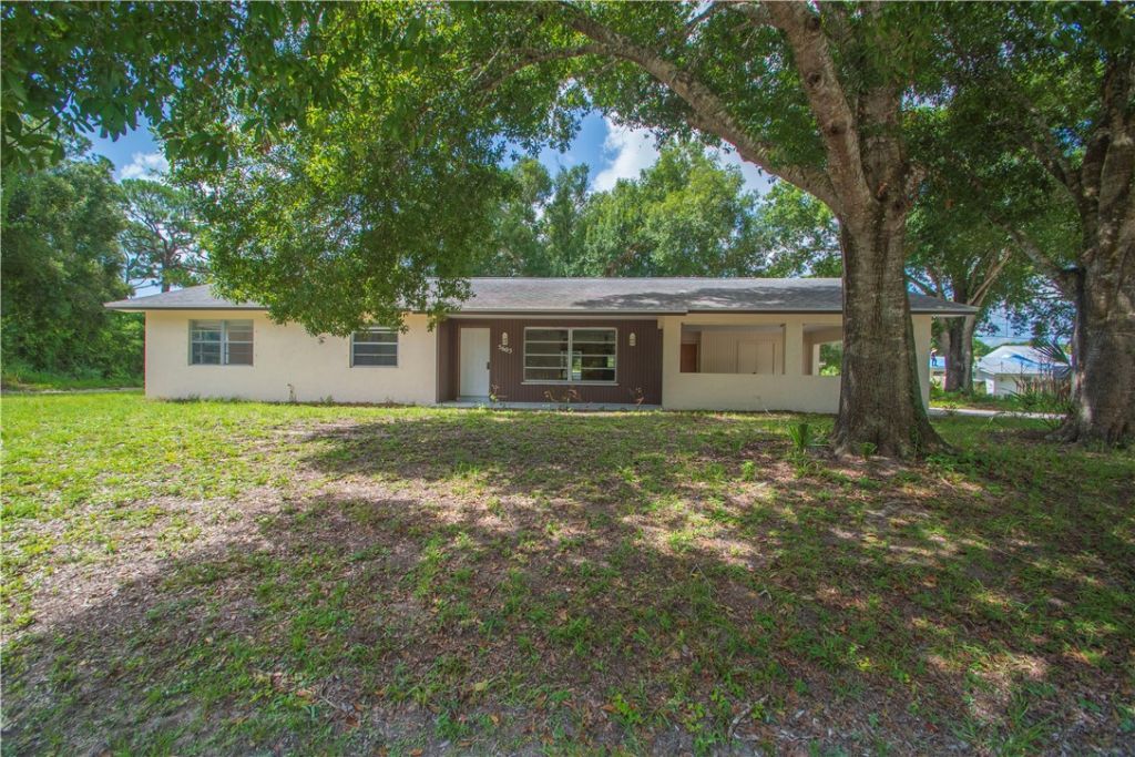 5605 38th Street, Vero Beach, FL 32966 Photo