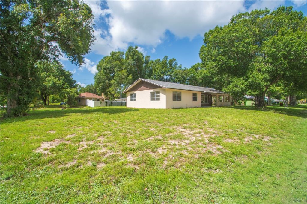 5605 38th Street, Vero Beach, FL 32966 Photo