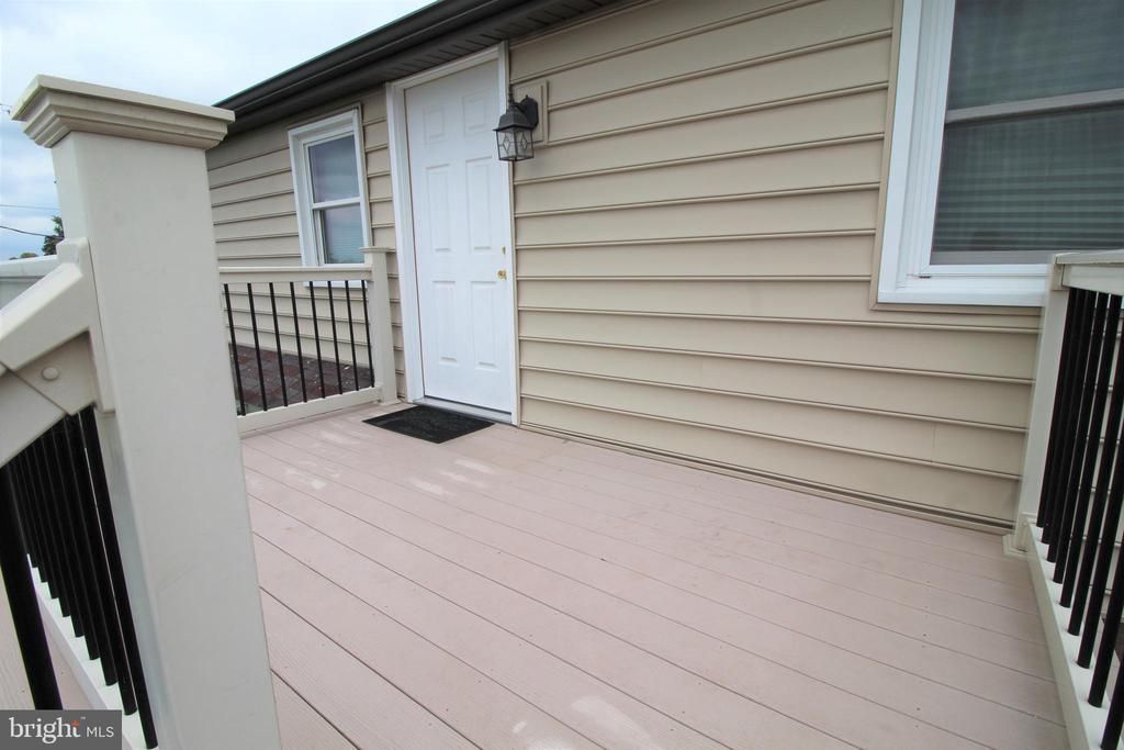 160 B N RONKS ROAD , RONKS, PA 17572