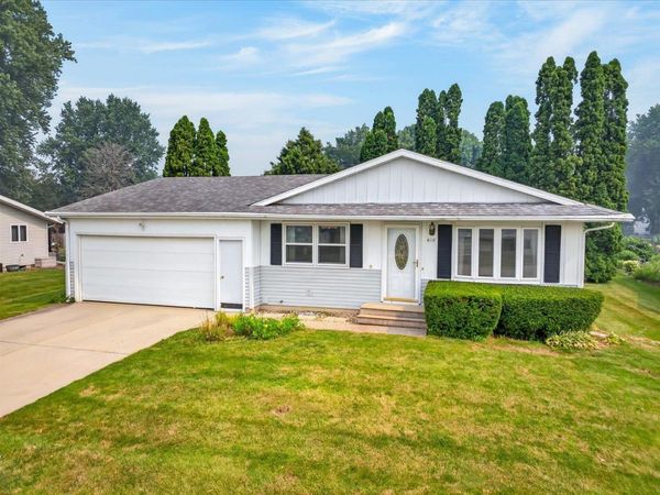 618 Jefferson Street, DeForest, WI 53532
