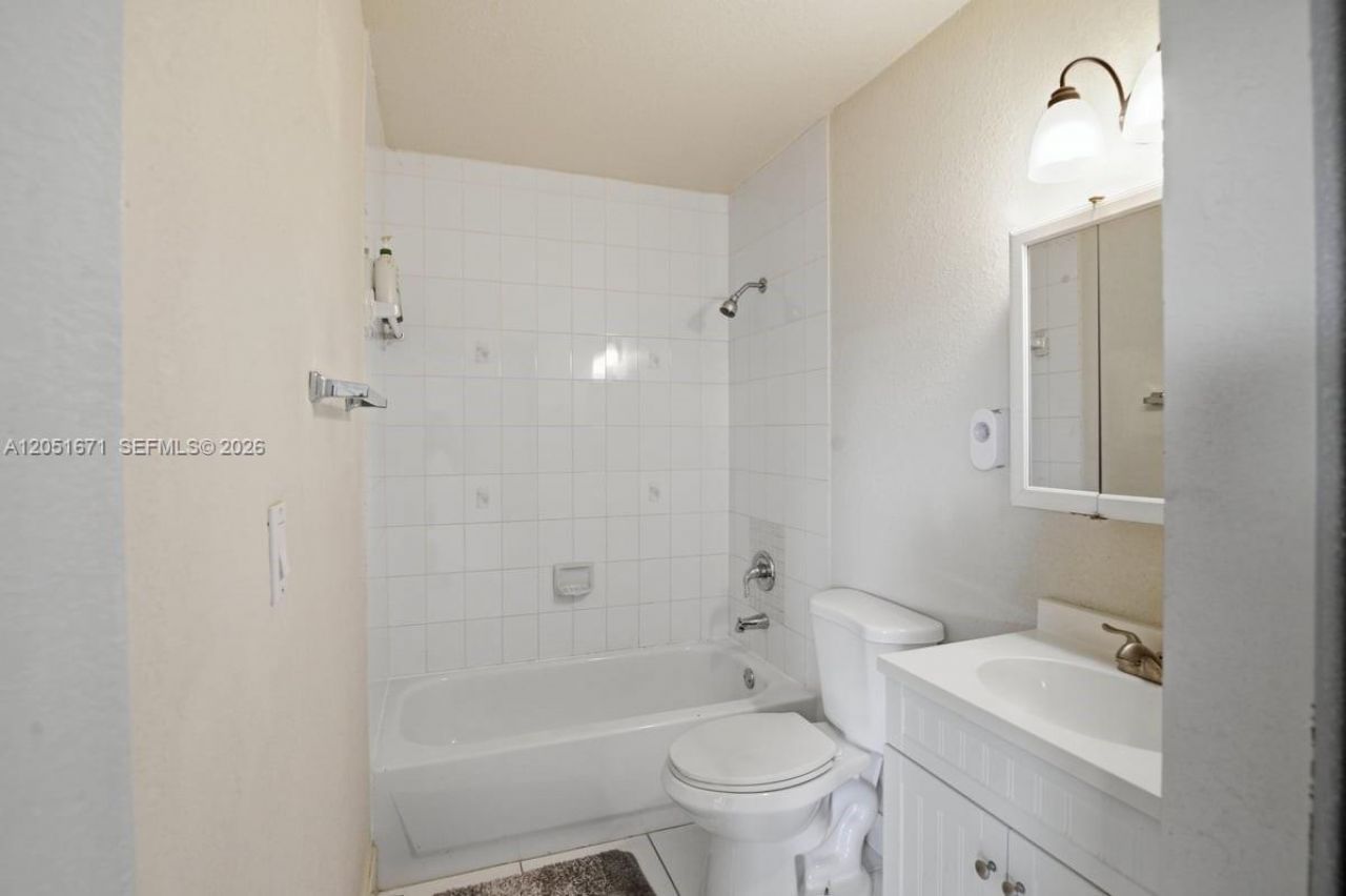 15250 SW 134th Pl , Unit 110, Miami, FL 33177 Photo