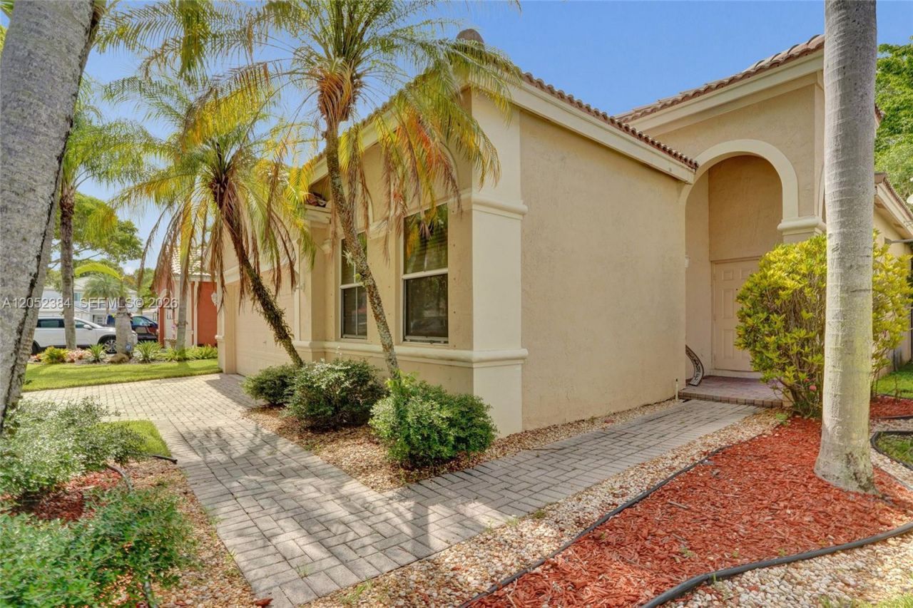4219 Sabal Ridge Cir, Weston, FL 33331 Photo