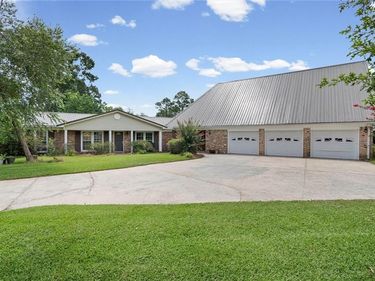4565 Cypress Shores Drive, Mobile, AL 36619