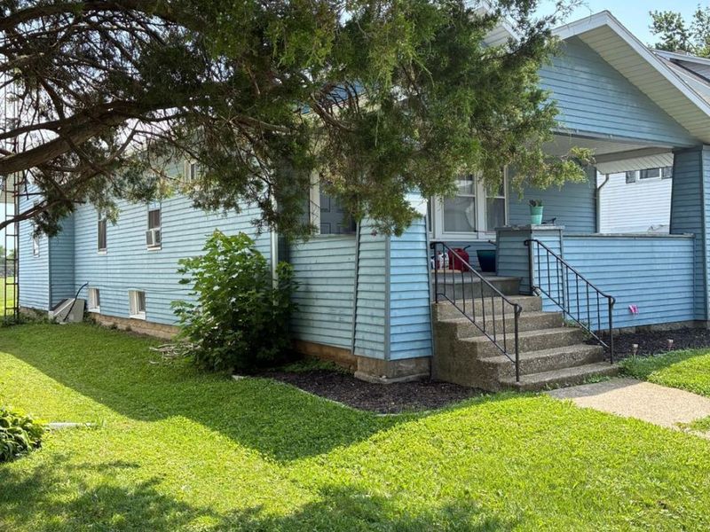 424 E 7th Street, Port Clinton, OH 43452 Photo 1