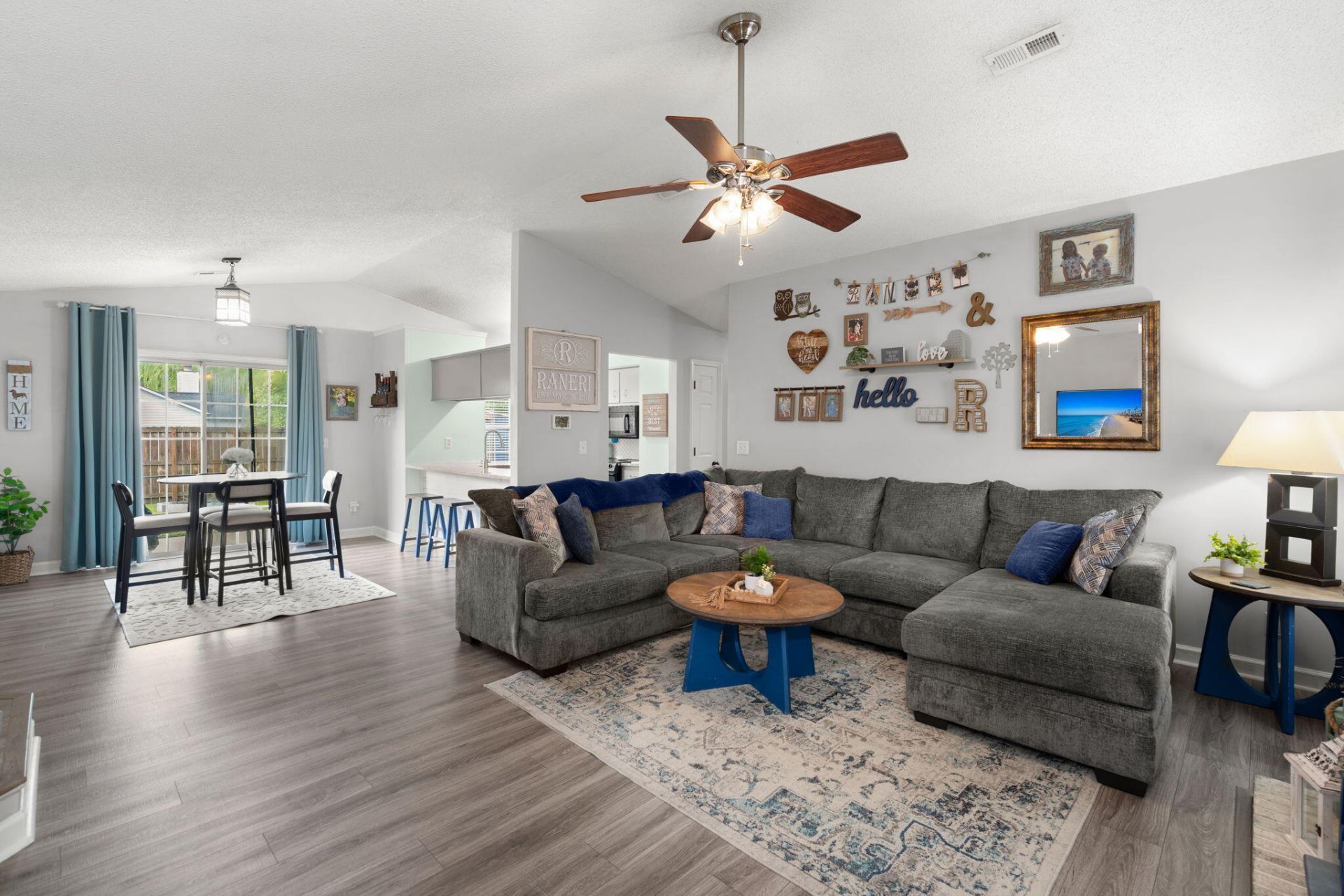 8578 Brookforest Drive Photo 8