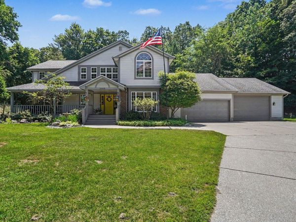 2065 Forest Park Road, Norton Shores, MI 49441