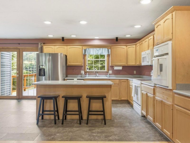 1130 Longwood Drive NE, Lancaster, OH 43130 Photo 8
