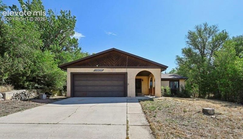 3807 Somerset Drive, Colorado Springs, CO 80907 Main Photo