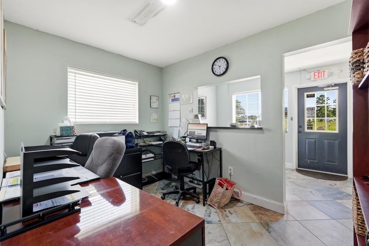 864 Kingswood Dr.  Photo 16