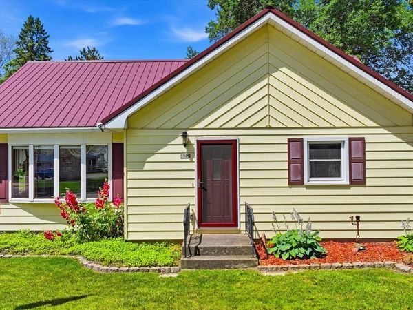 1500 S LOCUST AVENUE, Marshfield, WI 54449