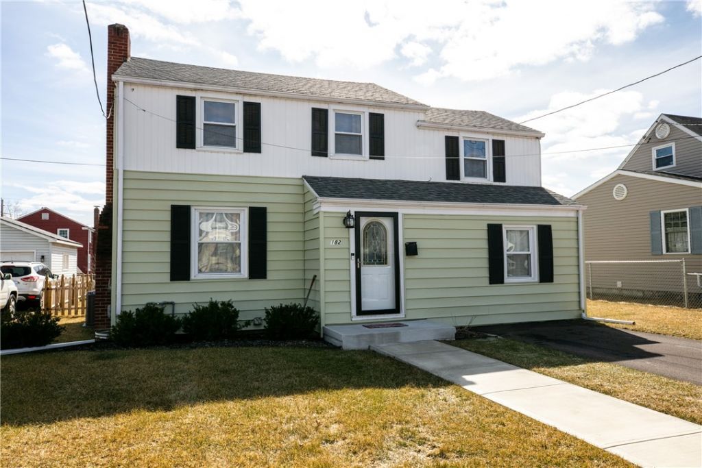 182 North Place, Corning, NY 14830 Main Photo
