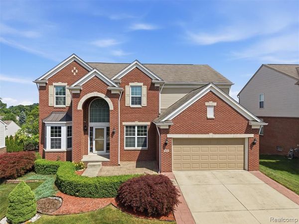 4853 Catalina Drive, Orion Twp, MI 48359