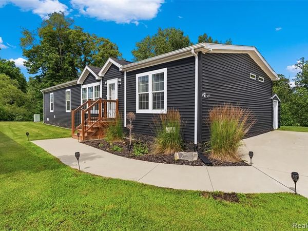 6450 Prince Boulevard, Tyrone Twp, MI 48430