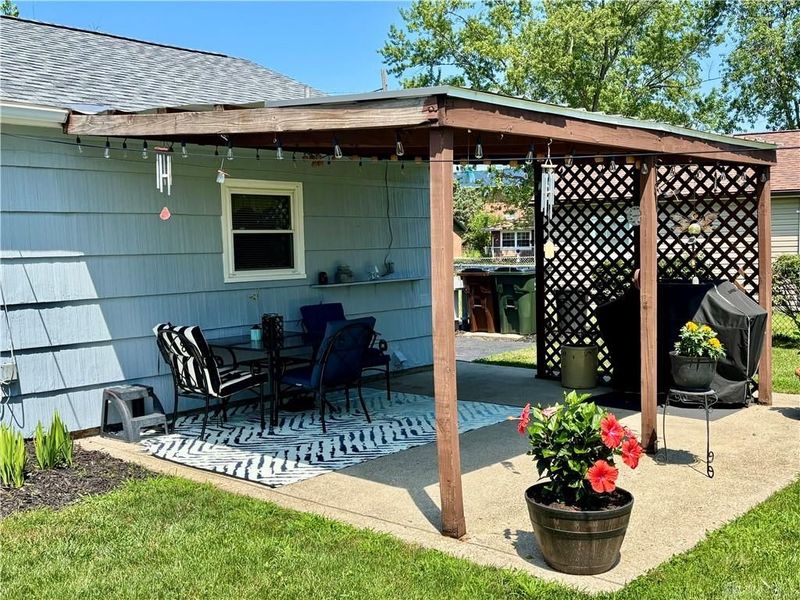 303 Pinewood Avenue, Piqua, OH 45356 Photo 6
