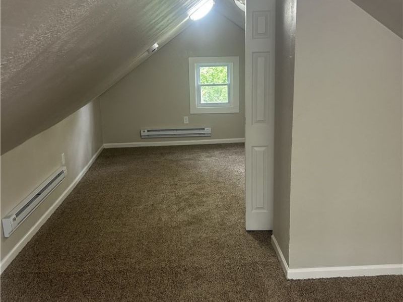 394 Cleveland Road, Cleveland, OH 44108 Photo 22