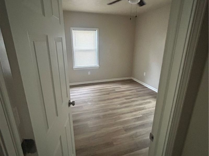 394 Cleveland Road, Cleveland, OH 44108 Photo 35
