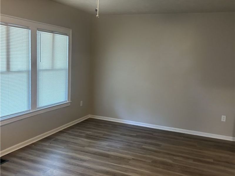 394 Cleveland Road, Cleveland, OH 44108 Photo 7