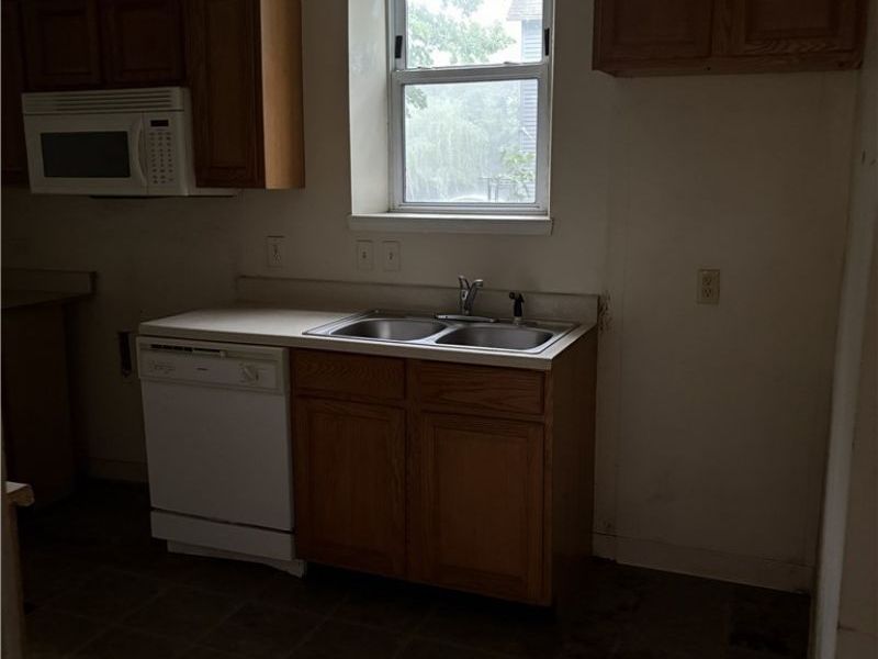 6241 W River Road S, Elyria, OH 44035 Photo 5