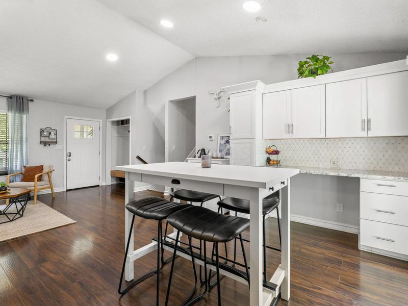 4520 Glenhaven Drive, Columbus, OH 43231 Photo 9
