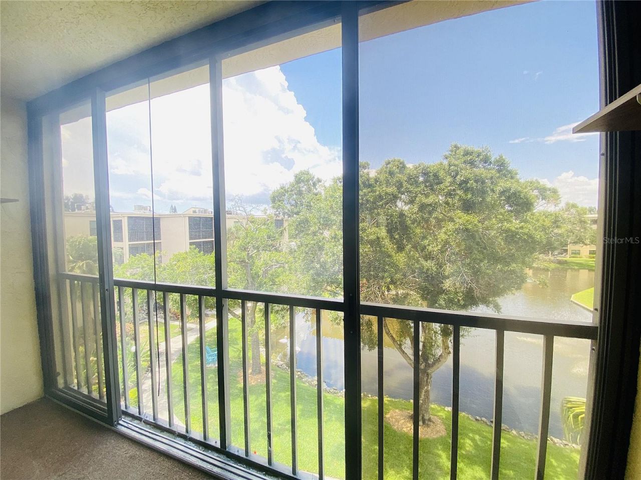 635 30th Avenue W, Unit F 404, Bradenton, FL 34205 Photo