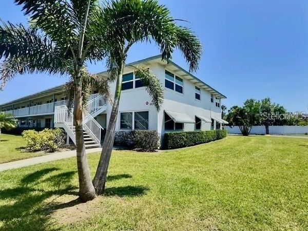 5227 81ST LANE N, Unit 26, ST PETERSBURG, FL 33709