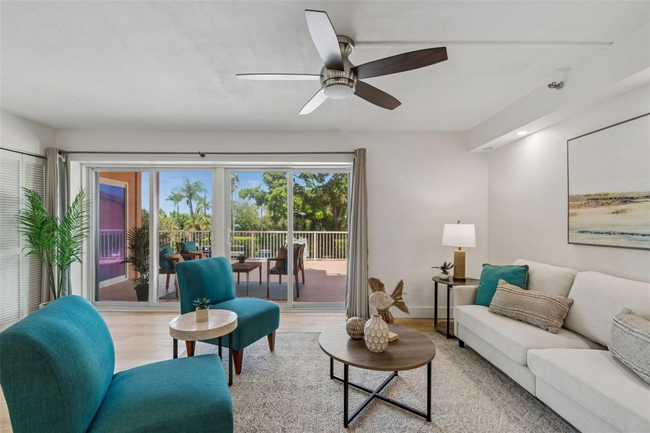 7430 Sunshine Skyway Lane S, Unit 201, Saint Petersburg, FL 33711 Photo