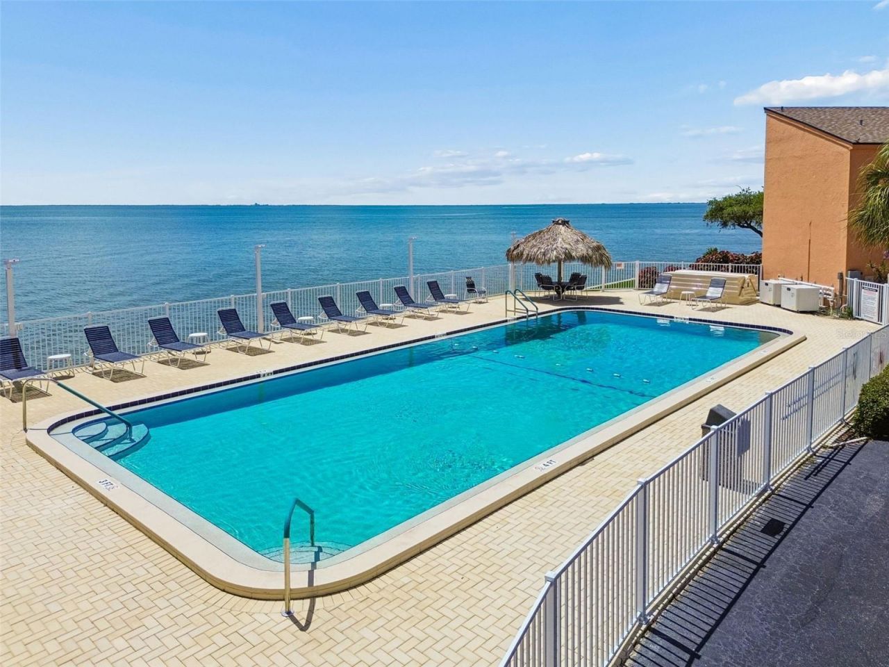 7430 Sunshine Skyway Lane S, Unit 201, Saint Petersburg, FL 33711 Photo