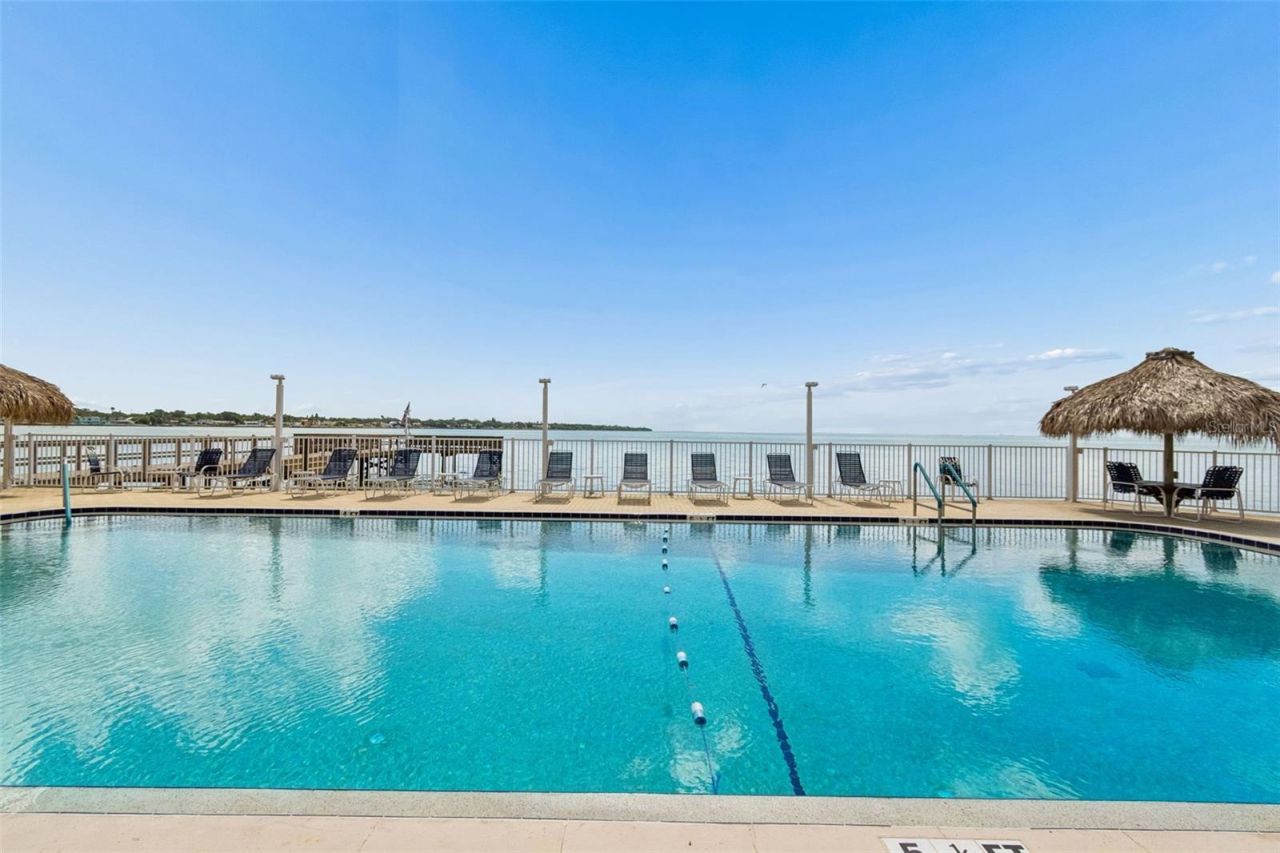 7430 Sunshine Skyway Lane S, Unit 201, Saint Petersburg, FL 33711 Photo