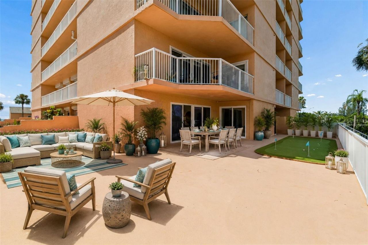 7430 Sunshine Skyway Lane S, Unit 201, Saint Petersburg, FL 33711 Photo
