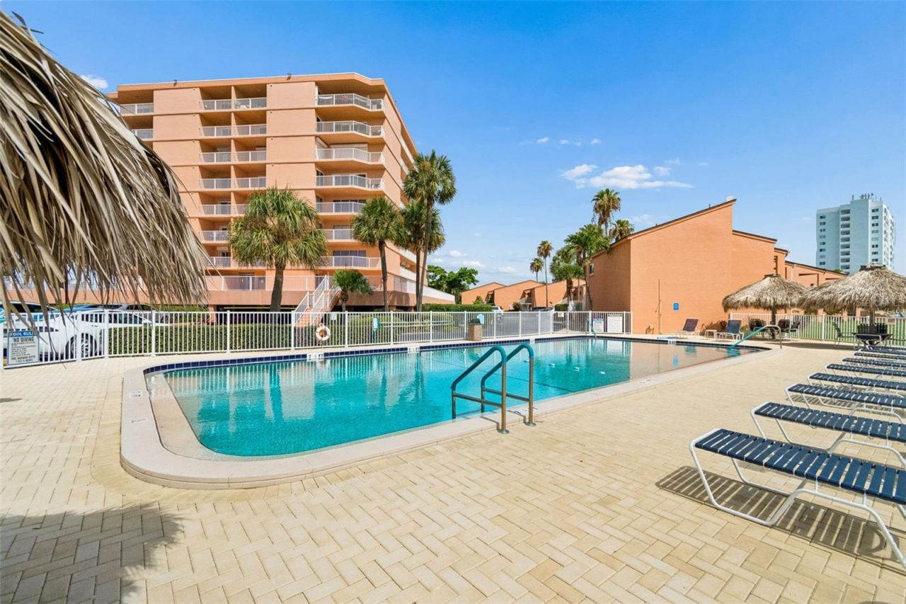7430 Sunshine Skyway Lane S, Unit 201, Saint Petersburg, FL 33711 Photo