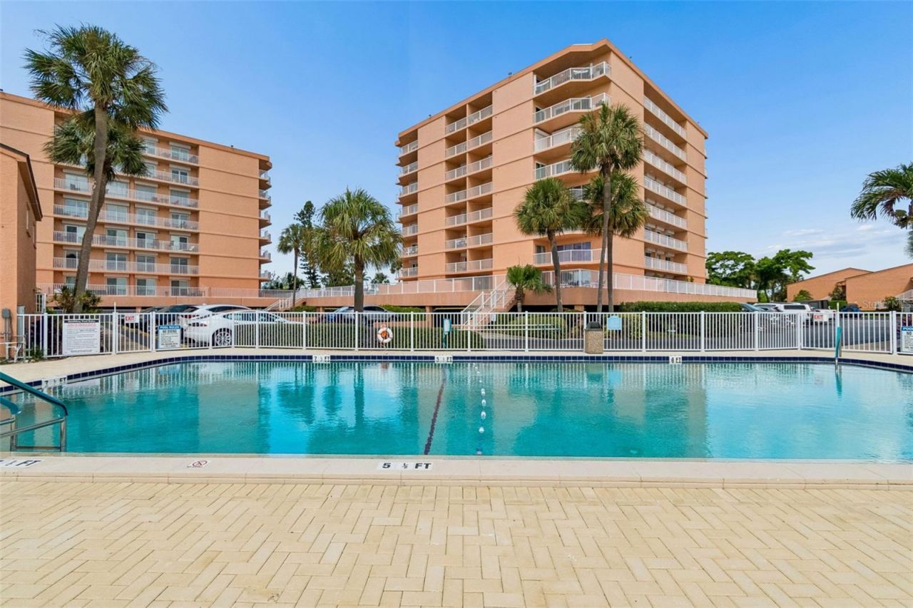 7430 Sunshine Skyway Lane S, Unit 201, Saint Petersburg, FL 33711 Photo