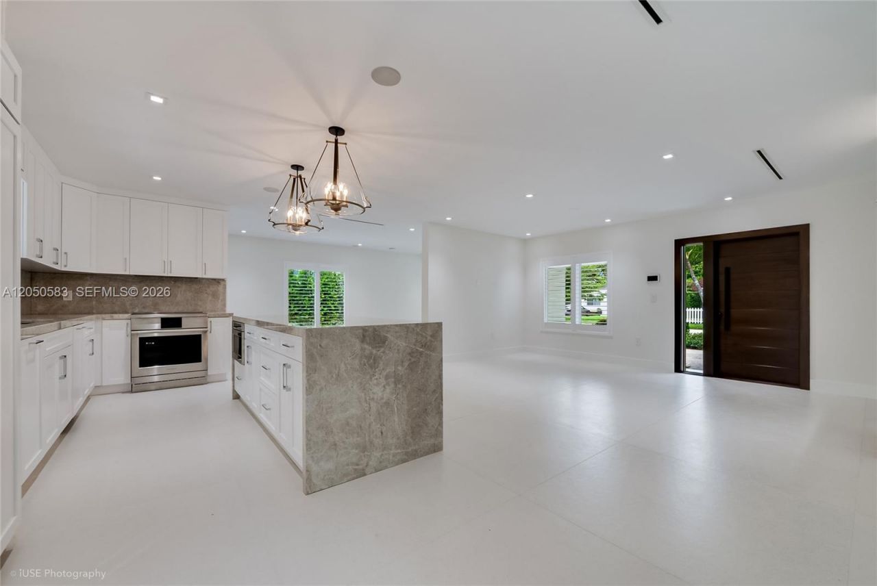 7107 SW 63rd Ave , South Miami, FL 33143 Photo